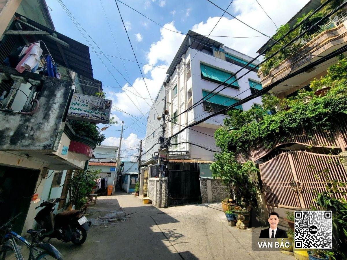 ban-chdv-goc-3mt-huynh-tan-phat-q7-7x17m-dong-tien-50tr-th-2