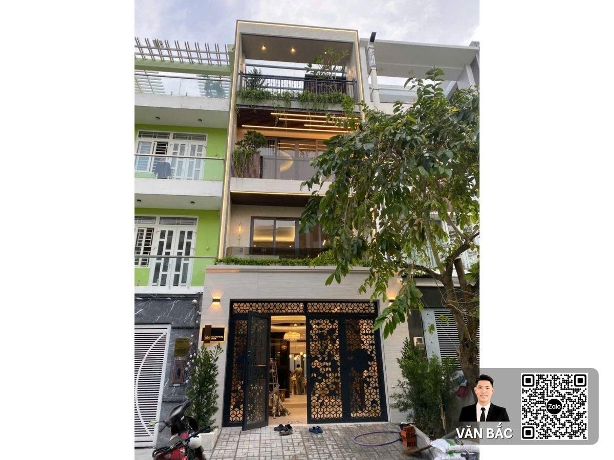 ban-nha-dep-kdc-phu-my-quan-7-5x18m-thang-may-full-noi-that-1