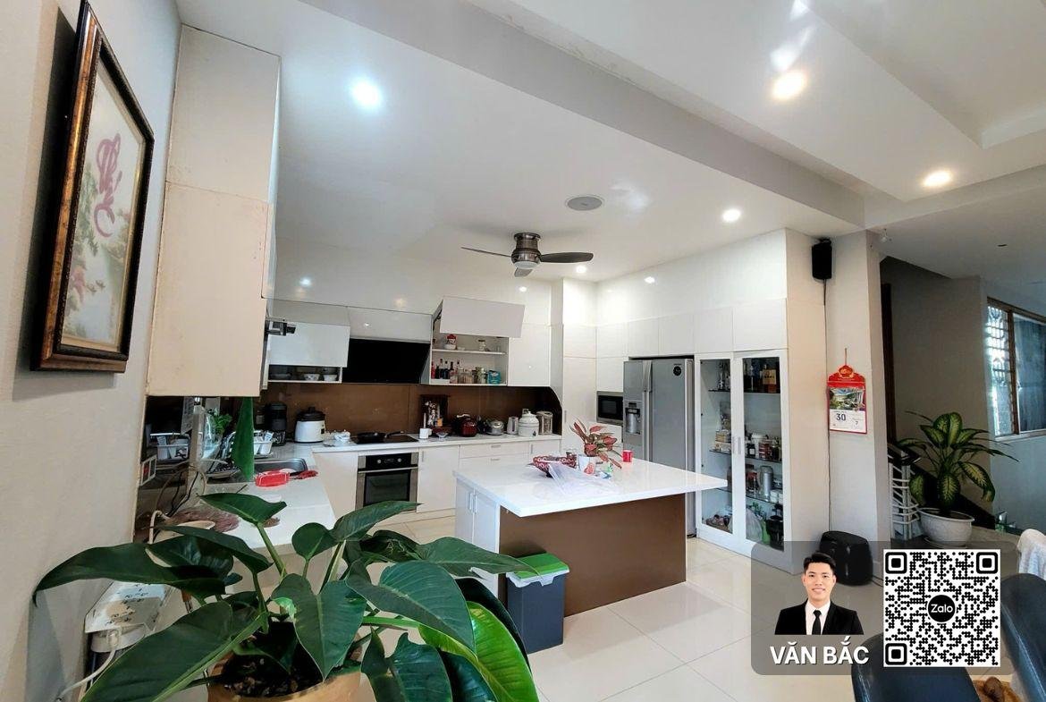 ban-biet-thu-b2-14-nam-thien-1-dien-tich-8x18m-ham-3-tang-giap-cong-vien-ha-huy-tap-gia-61-tỷ (1)