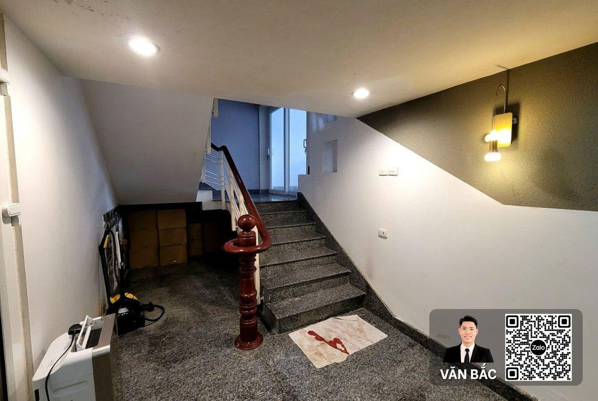 ban-biet-thu-b2-14-nam-thien-1-dien-tich-8x18m-ham-3-tang-giap-cong-vien-ha-huy-tap-gia-61-tỷ (8)