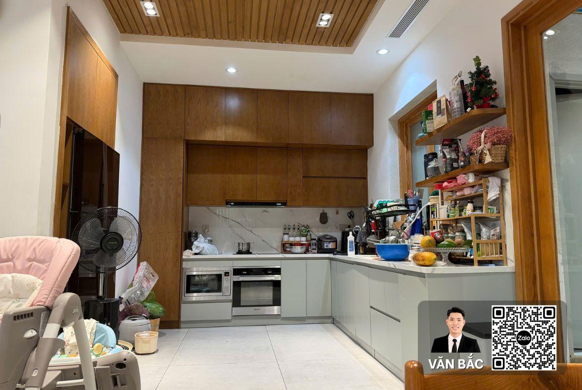 ban-biet-thu-can-goc-2-mat-tien-my-thai-1-phu-my-hung-view-cong-vien-ngang-12m-gia-85-ty (12)