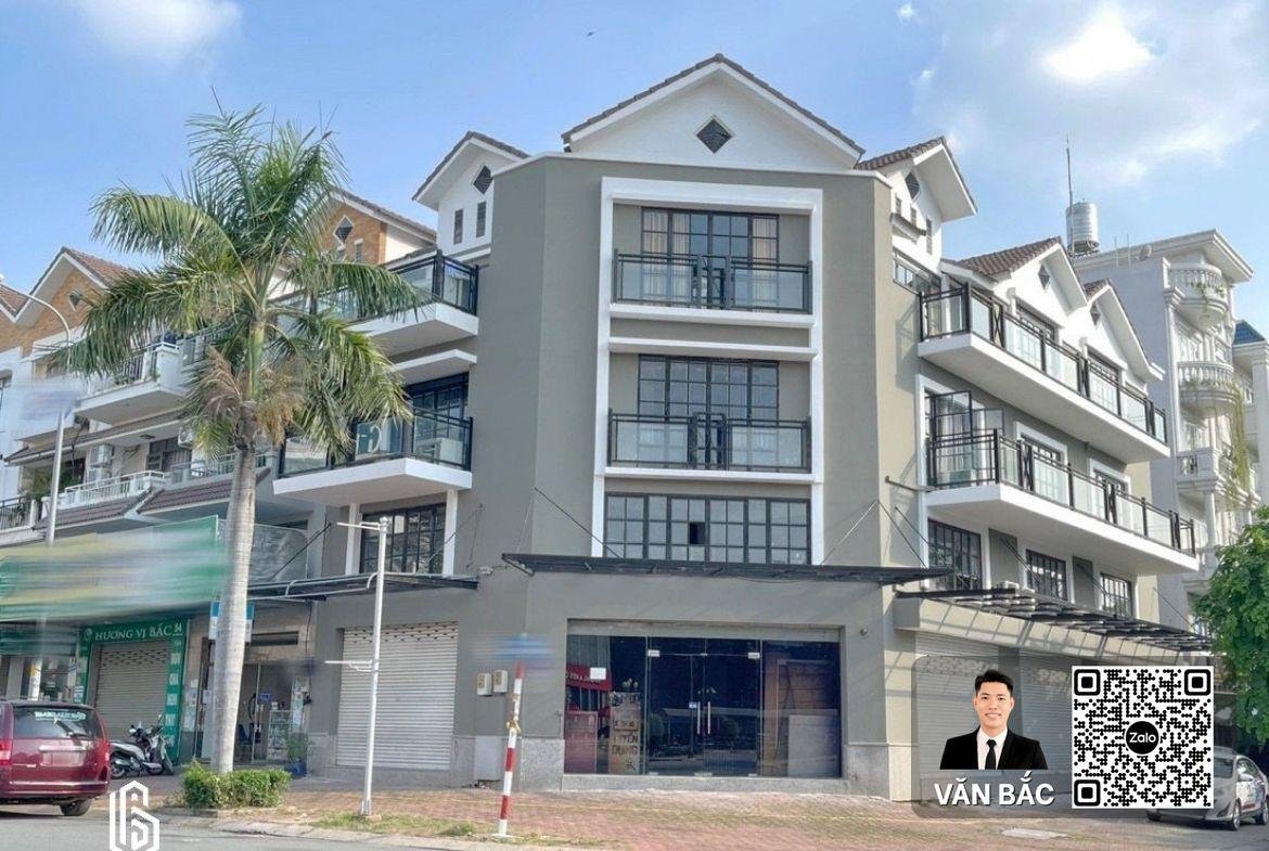 ban-biet-thu-can-goc-2-mat-tien-tran-trong-cung-q7-vi-tri-kim-cuong-dong-tien-100-trieu-thang-gia-71-tỷ (1)