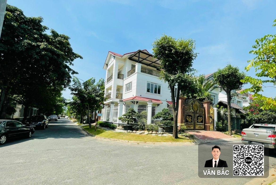 ban-biet-thu-goc-2-mat-tien-nam-phu-villas-nam-long-ttc-quan-7-so-35-goc-duong-so-2-view-song-gia-56-tỷ (2)