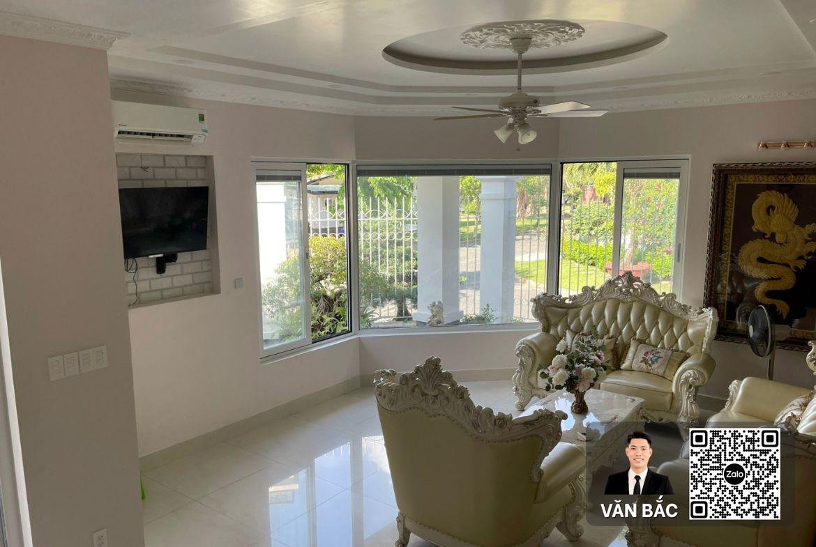 ban-biet-thu-goc-2-mat-tien-nam-phu-villas-nam-long-ttc-quan-7-so-35-goc-duong-so-2-view-song-gia-56-tỷ (3)