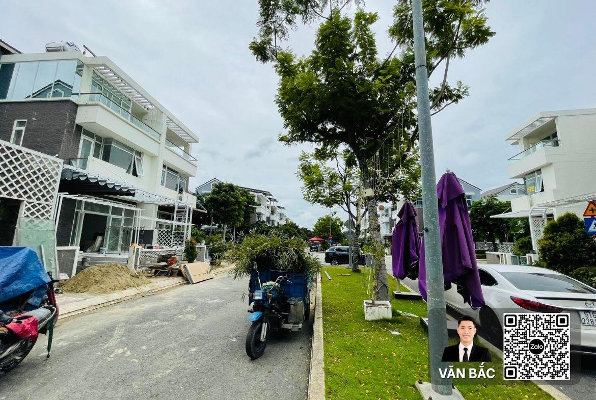 ban-biet-thu-jamona-golden-silk-quan-7-h3a-8-duong-n5-ham-3-lau-cho-thue-35tr-thang-gia-24-tỷ (3)