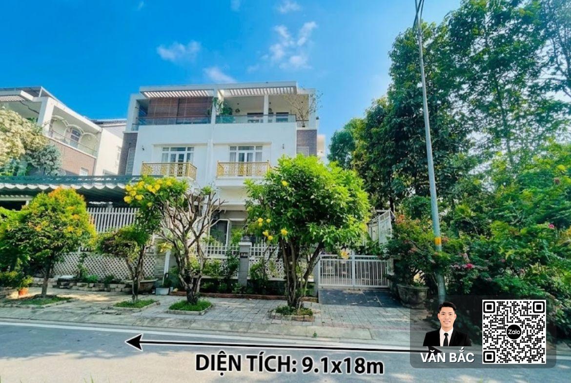 ban-biet-thu-jamona-golden-silk-quan-7-so-2-duong-d2-goc-cong-vien-6-000m²-ket-cau-co-ham (1)