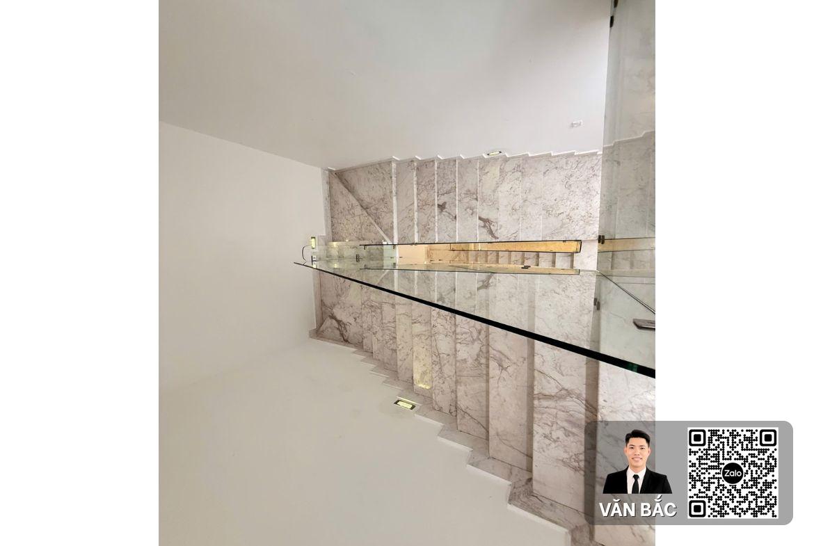 ban-biet-thu-lien-ke-nam-thong-2-phu-my-hung-lo-b04-so-7-dien-tich-144m²-thiet-ke-dang-cap-gia-39-ty (2)