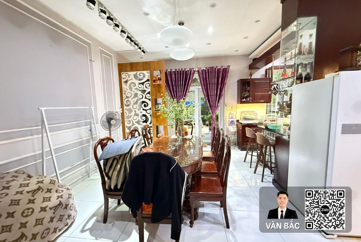 ban-biet-thu-nam-long-ttc-quan-7-so-238-duong-so-8-dien-tich-192m²-khu-yen-tinh-gia-30-tỷ (1)