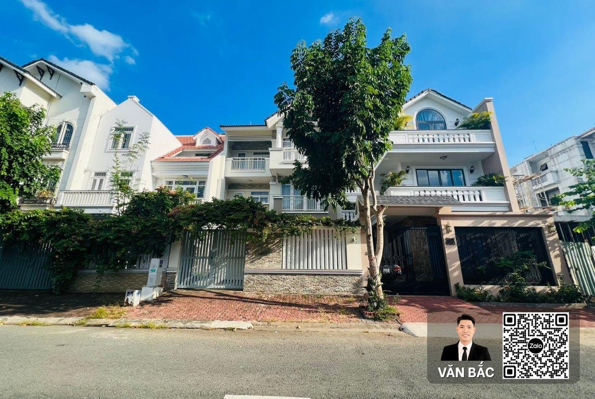 ban-biet-thu-nam-long-ttc-quan-7-so-238-duong-so-8-dien-tich-192m²-khu-yen-tinh-gia-30-tỷ (5)