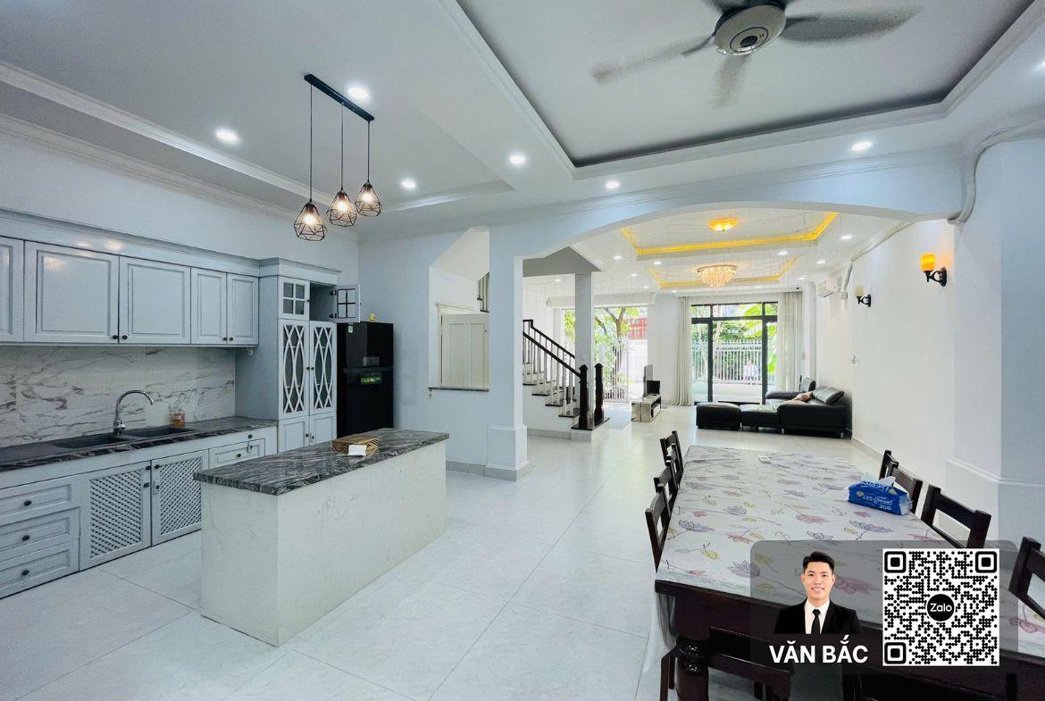 ban-biet-thu-sadeco-ven-song-quan-7-lo-e23-duong-so-20-dien-tich-126m²-5-phong-ngu-gia-232-ty (5)