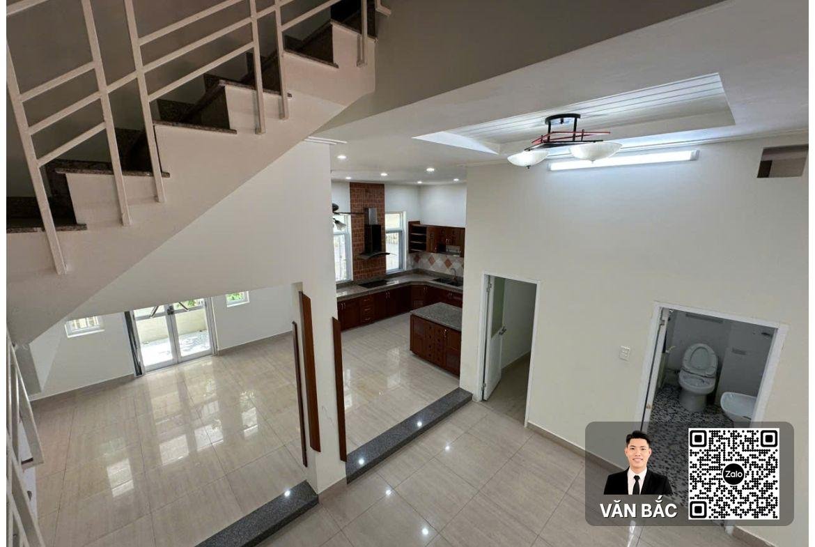 ban-cho-thue-biet-thu-b2-02-nam-thien-1-phu-my-hung-dien-tich-8x18m-144m²-4-phong-gia-55-ty-thue-2-300-usd (3)