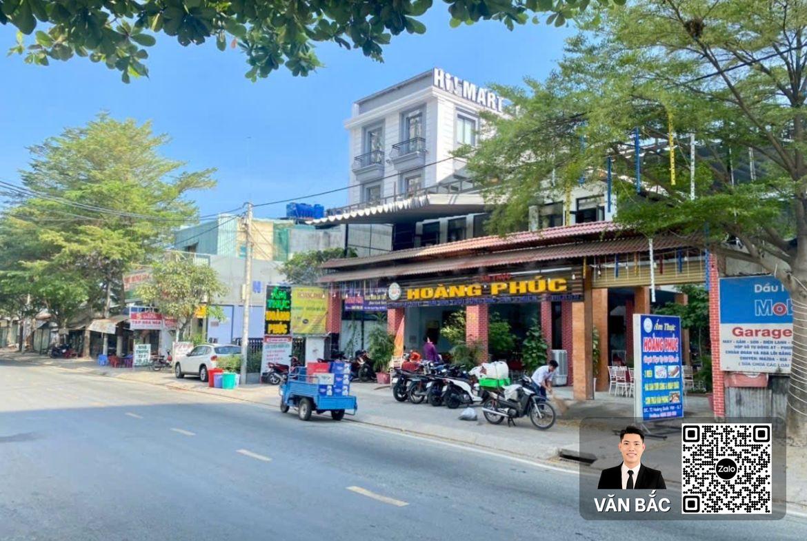 ban-dat-mat-tien-72-hoang-quoc-viet-dien-tich-1-000m²-ngang-16m-no-hau-dang-thue-130tr-thang-gia-70-tỷ (4)