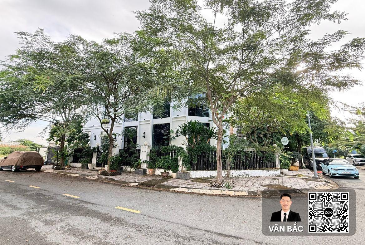 ban-dat-nen-biet-thu-sadeco-nghi-ngoi-giai-tri-quan-7-lo-a74-duong-so-3-dien-tich-250m²-gia-120-trieu-m² (3)