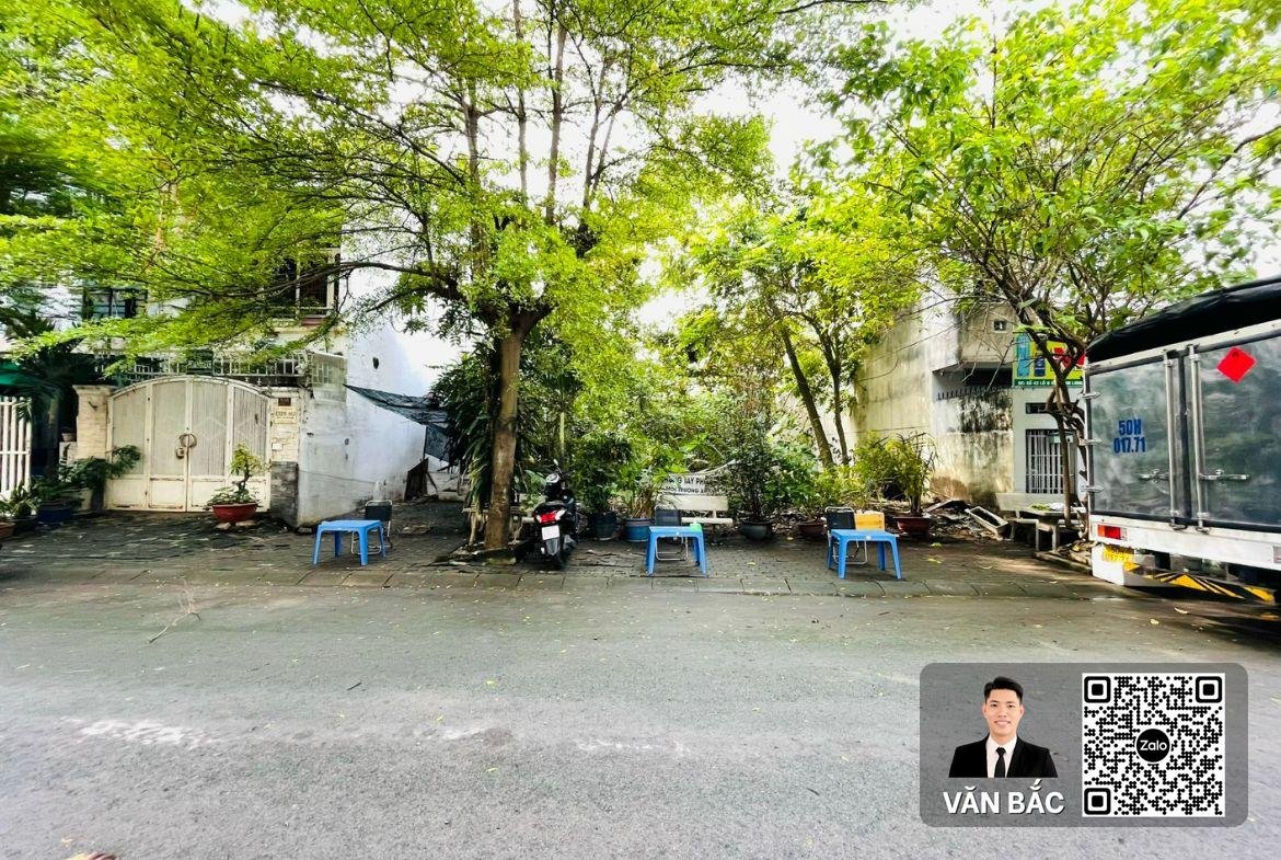 ban-dat-nen-kdc-nam-long-quan-7-ma-lo-b45-dien-tich-4x20m-so-hong-san-gia-11-tỷ (1)