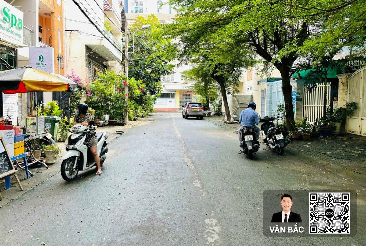 ban-dat-nen-kdc-nam-long-quan-7-ma-lo-b45-dien-tich-4x20m-so-hong-san-gia-11-tỷ (2)