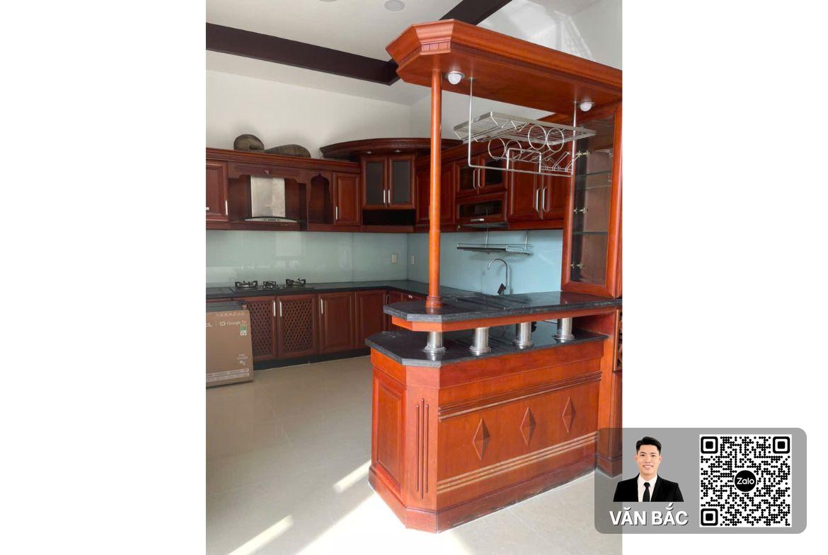 ban-gap-biet-thu-don-lap-nam-phu-villas-quan-7-so-35-duong-so-9-dien-tich-288m²-khu-biet-lap-an-ninh-gia-39-tỷ (5)