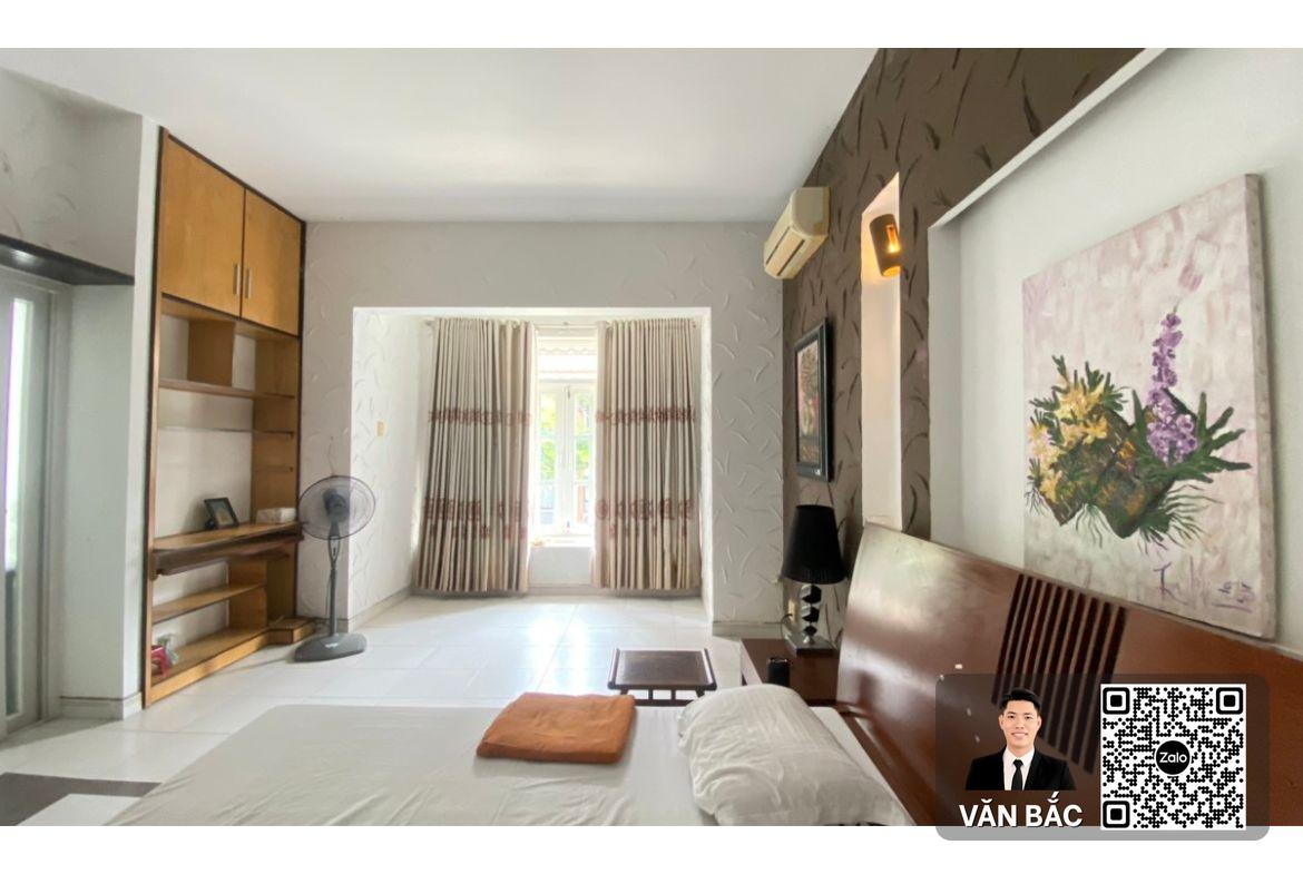 ban-gap-biet-thu-nam-long-so-50-duong-so-1-dien-tich-200m²-13pn-dong-tien-50-trieu-thang (11)
