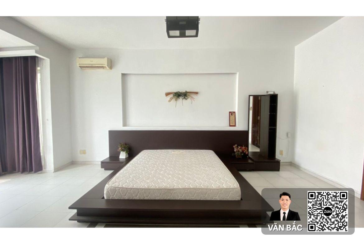 ban-gap-biet-thu-nam-long-so-50-duong-so-1-dien-tich-200m²-13pn-dong-tien-50-trieu-thang (9)