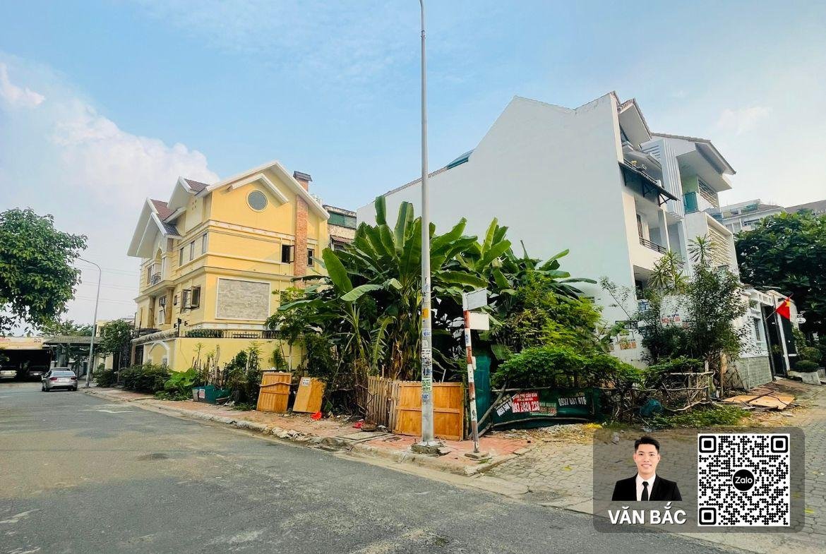 ban-gap-dat-nen-goc-2-mat-tien-nam-long-ttc-quan-7-lo-b1-doi-dien-cong-vien-gia-140-trieu-m² (3)