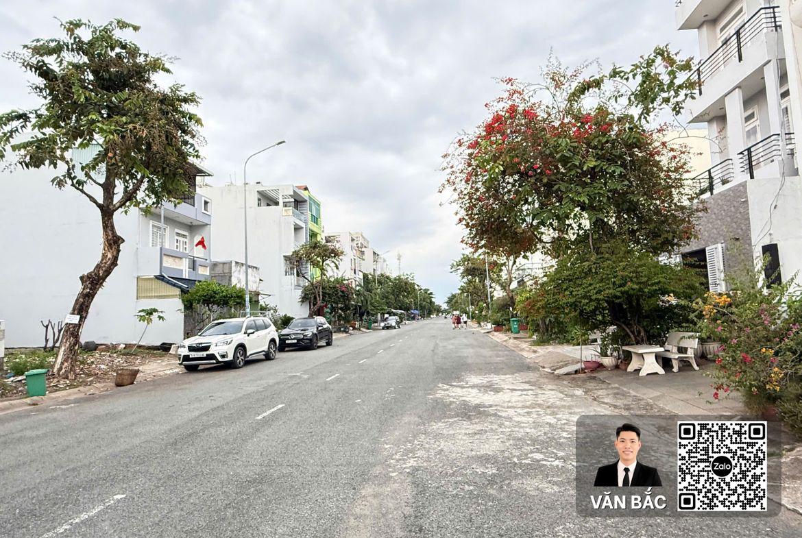ban-nha-mat-tien-duong-d1-20m-khu-tdc-phu-mỹ-quan-7-can-c28-4-tang-dong-tien-22tr-thang-gia-14-5-tỷ (3)