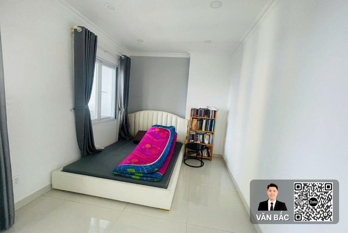 ban-nha-pho-jamona-golden-silk-so-25-duong-n2-dt-5x18m²tret-3-lau-full-noi-that-huong-nam (10)