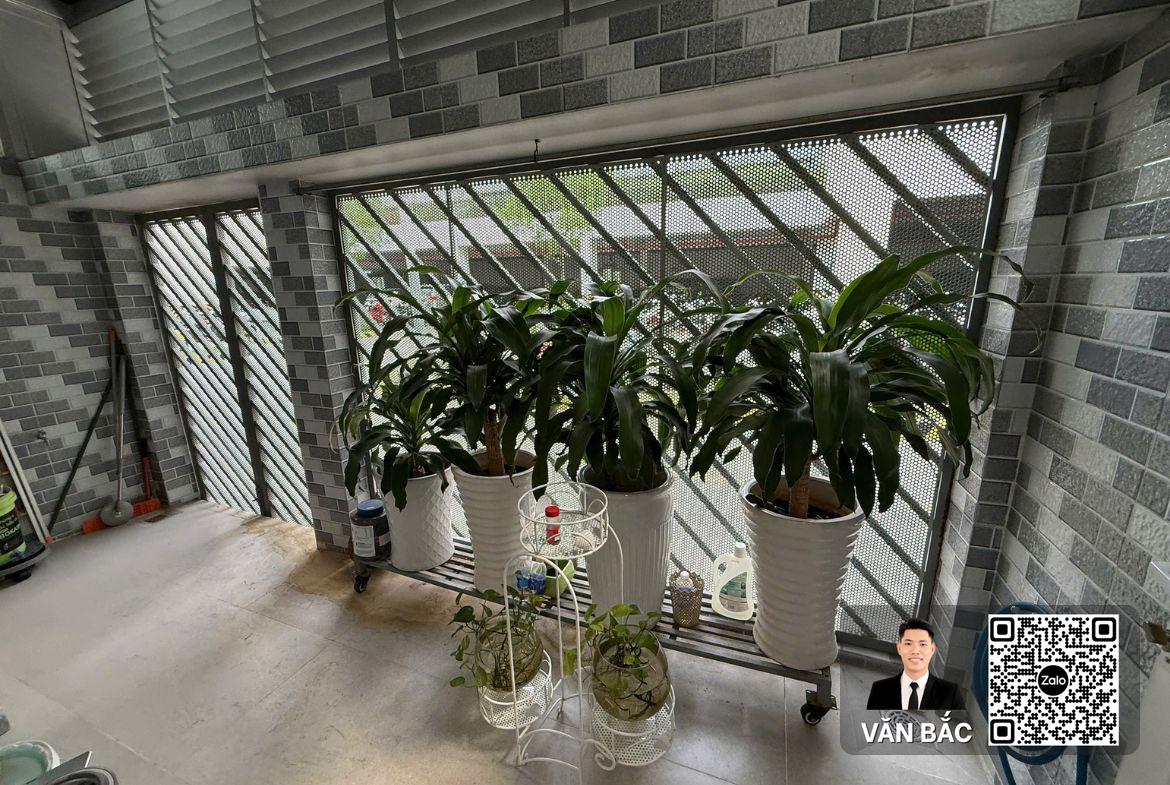 ban-nha-pho-jamona-golden-silk-so-25-duong-n2-dt-5x18m²tret-3-lau-full-noi-that-huong-nam (14)