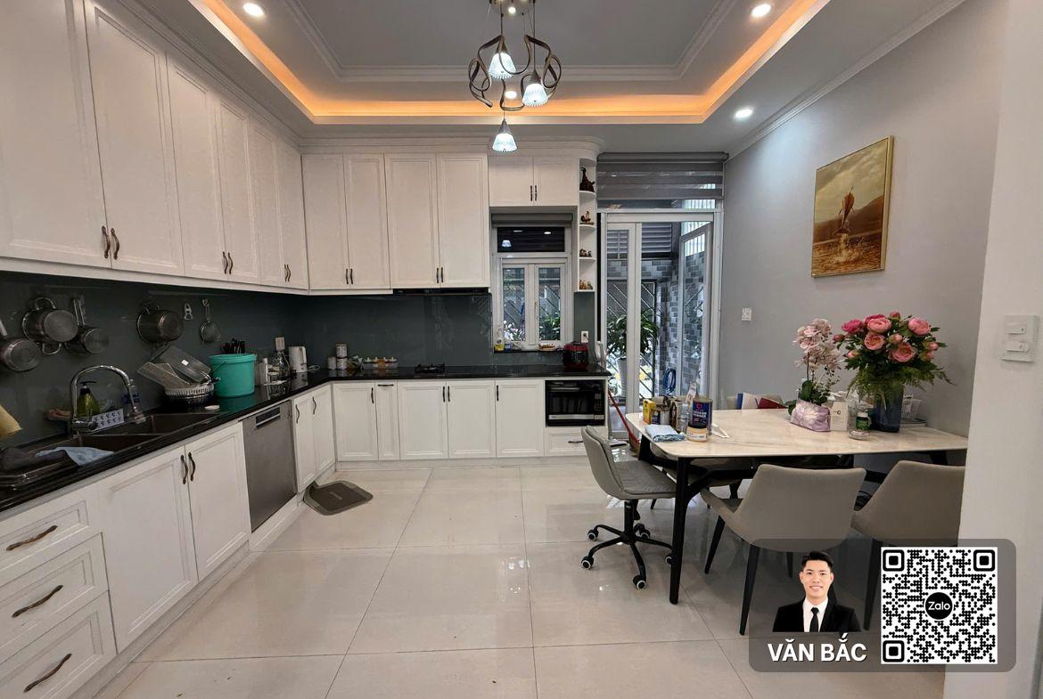 ban-nha-pho-jamona-golden-silk-so-25-duong-n2-dt-5x18m²tret-3-lau-full-noi-that-huong-nam (16)