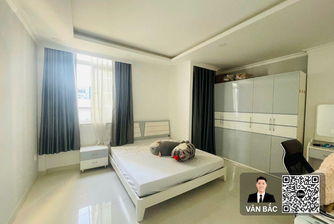 ban-nha-pho-jamona-golden-silk-so-25-duong-n2-dt-5x18m²tret-3-lau-full-noi-that-huong-nam (6)