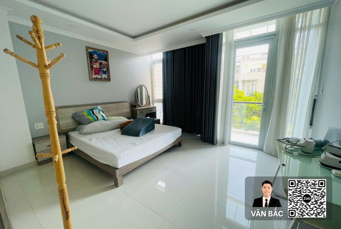 ban-nha-pho-jamona-golden-silk-so-25-duong-n2-dt-5x18m²tret-3-lau-full-noi-that-huong-nam (8)