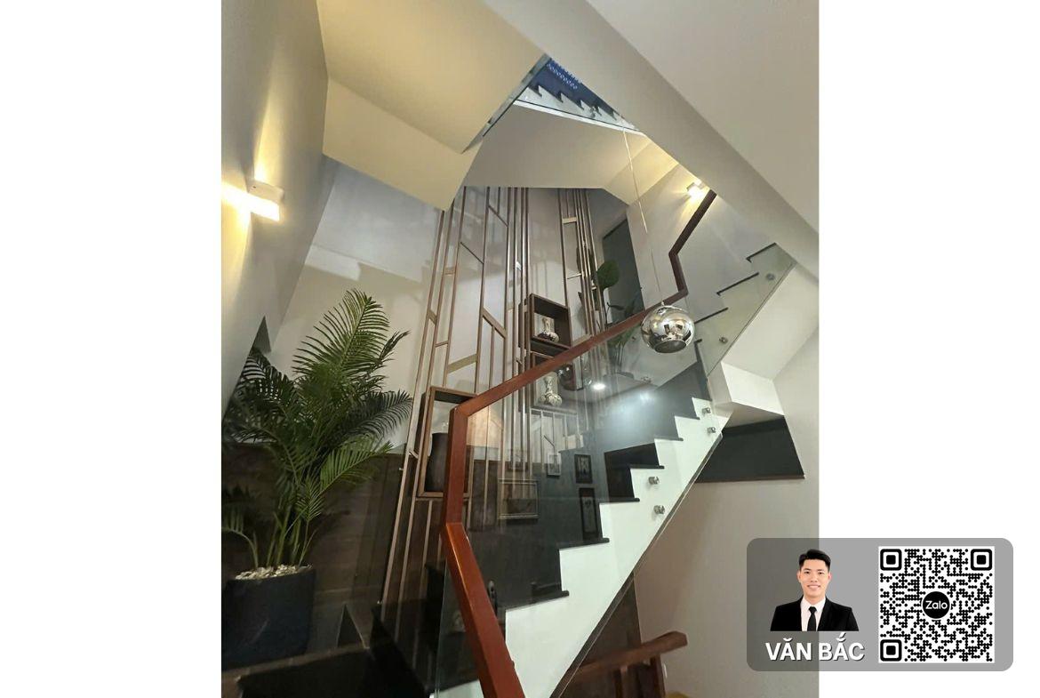 ban-nha-pho-kdc-cong-ich-quan-4-quan-7-so-27-duong-so-3-dien-tich-4x18m-gia-giam-con-135-ty (2)