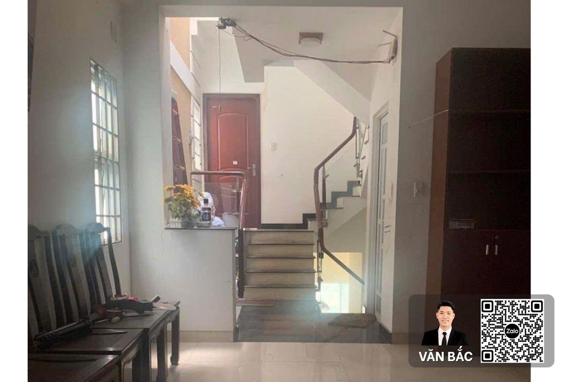 ban-nha-pho-nam-long-ttc-quan-7-so-32-duong-so-1-doi-dien-vincom-plaza-vi-tri-kinh-doanh-dac-dia-gia-25-tỷ (4)