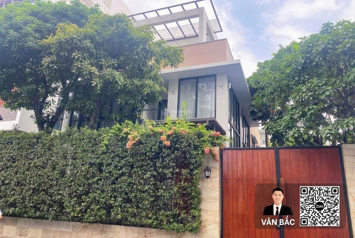 ban-sieu-biet-thu-san-vuon-villa-kieu-dam-quan-7-tuyet-tac-kien-truc-nghe-thuat-dien-tich-405m²-gia-75-tỷ (1)