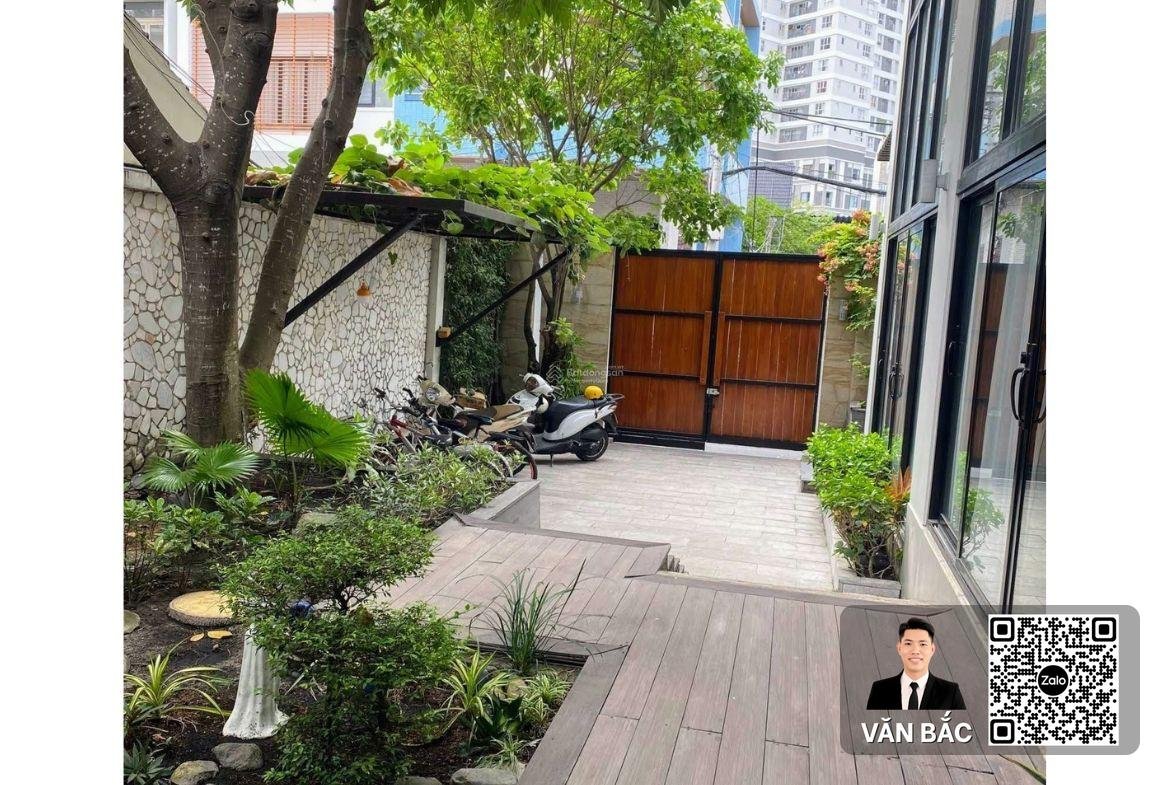 ban-sieu-biet-thu-san-vuon-villa-kieu-dam-quan-7-tuyet-tac-kien-truc-nghe-thuat-dien-tich-405m²-gia-75-tỷ (3)