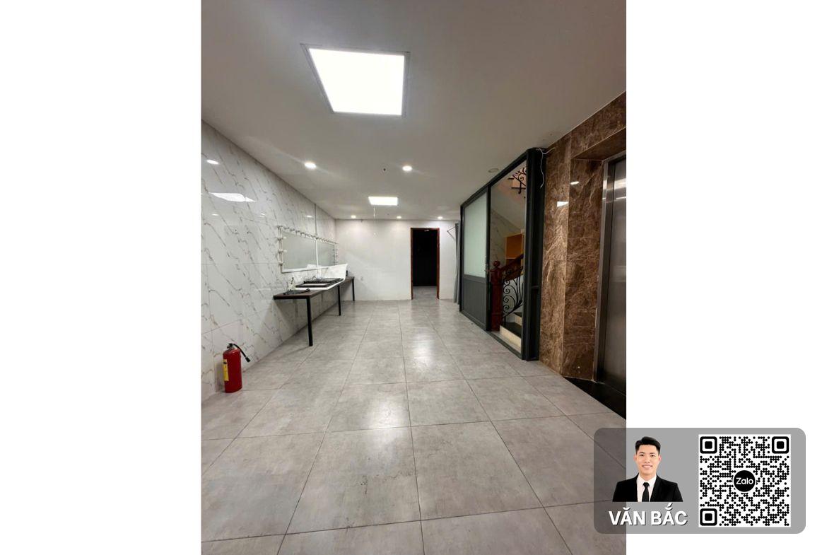 ban-toa-nha-hung-gia-1-phu-my-hung-r4-06-duong-so-2-huong-bac-co-thang-may-dong-tien-3-000-thang (9)