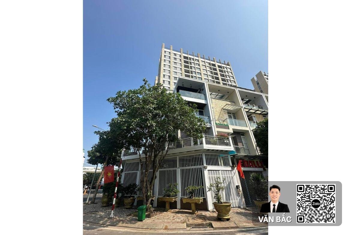 ban-biet-thu-goc-2-mat-tien-jamona-golden-silk-quan-7-dt-150m2-duong-24m-4-lau (10)