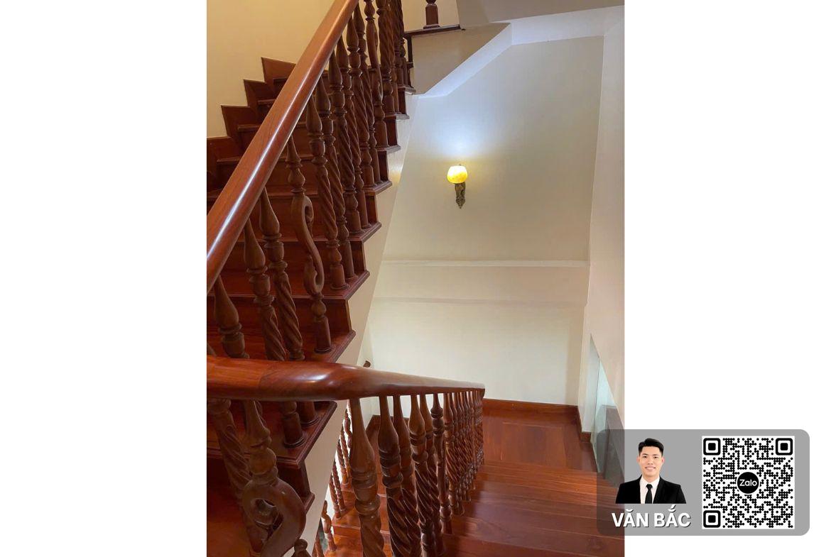 ban-nha-pho-27-duong-so-4-kdc-phu-my-cho-lon-dt-5x185m-4-tang-noi-that-go-do-gia-176-ty (3)