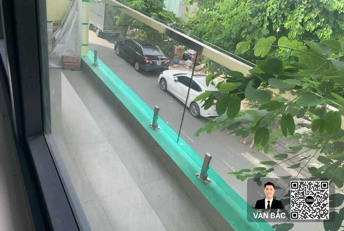 ban-nha-pho-hien-dai-19-duong-1a-kdc-cong-ich-quan-4-quan-7-dien-tich-5x18m²-4-lau-gia-18-5-tỷ (5)