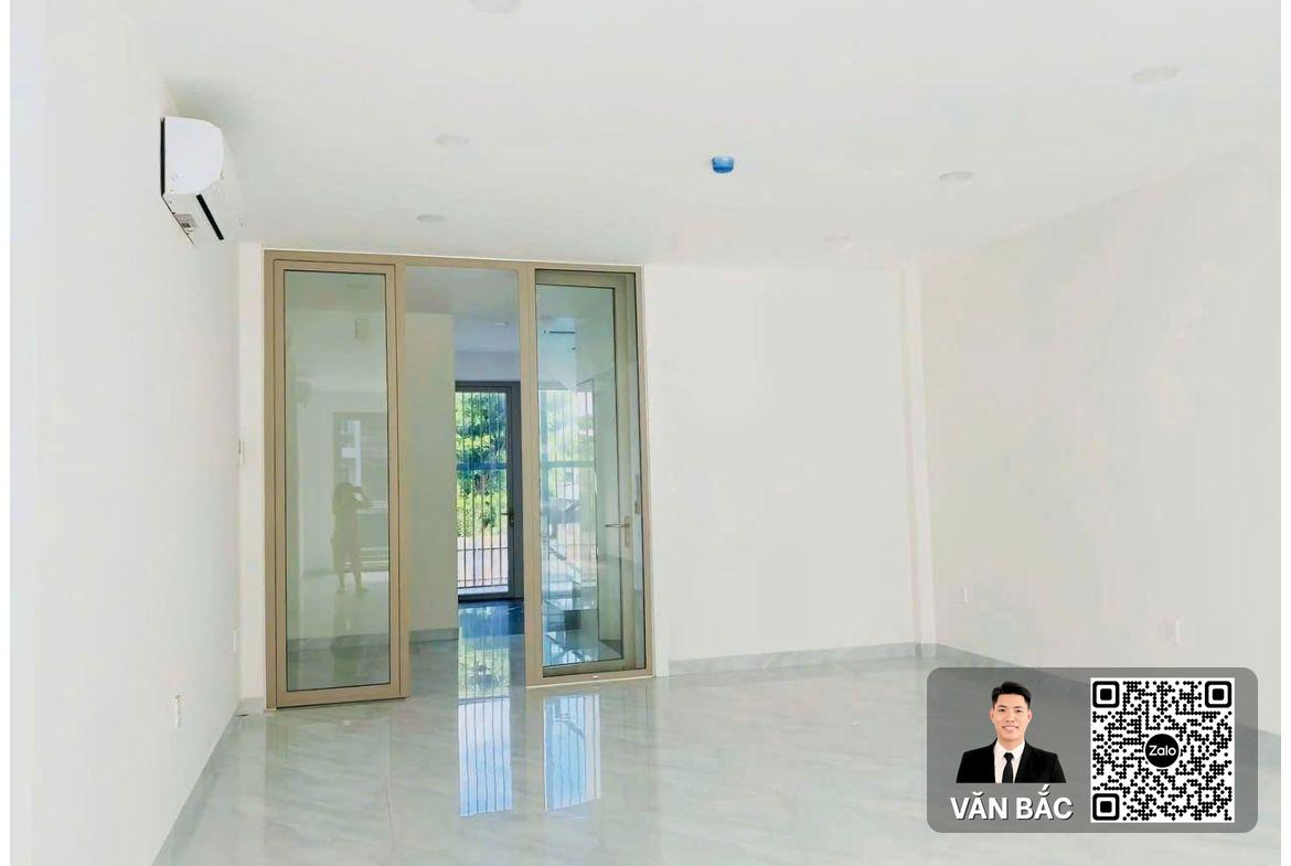 ban-toa-nha-mat-tien-148-duong-d1-kdt-him-lam-ham-4-lau-co-thang-may-vi-tri-kinh-doanh-dac-dia-dt-5x20m-gia-40-ty (5)