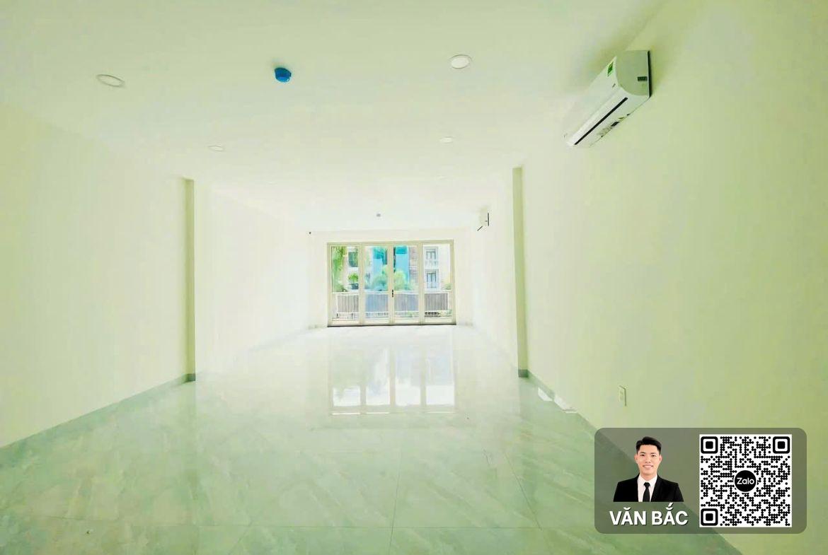 ban-toa-nha-mat-tien-148-duong-d1-kdt-him-lam-ham-4-lau-co-thang-may-vi-tri-kinh-doanh-dac-dia-dt-5x20m-gia-40-ty (6)