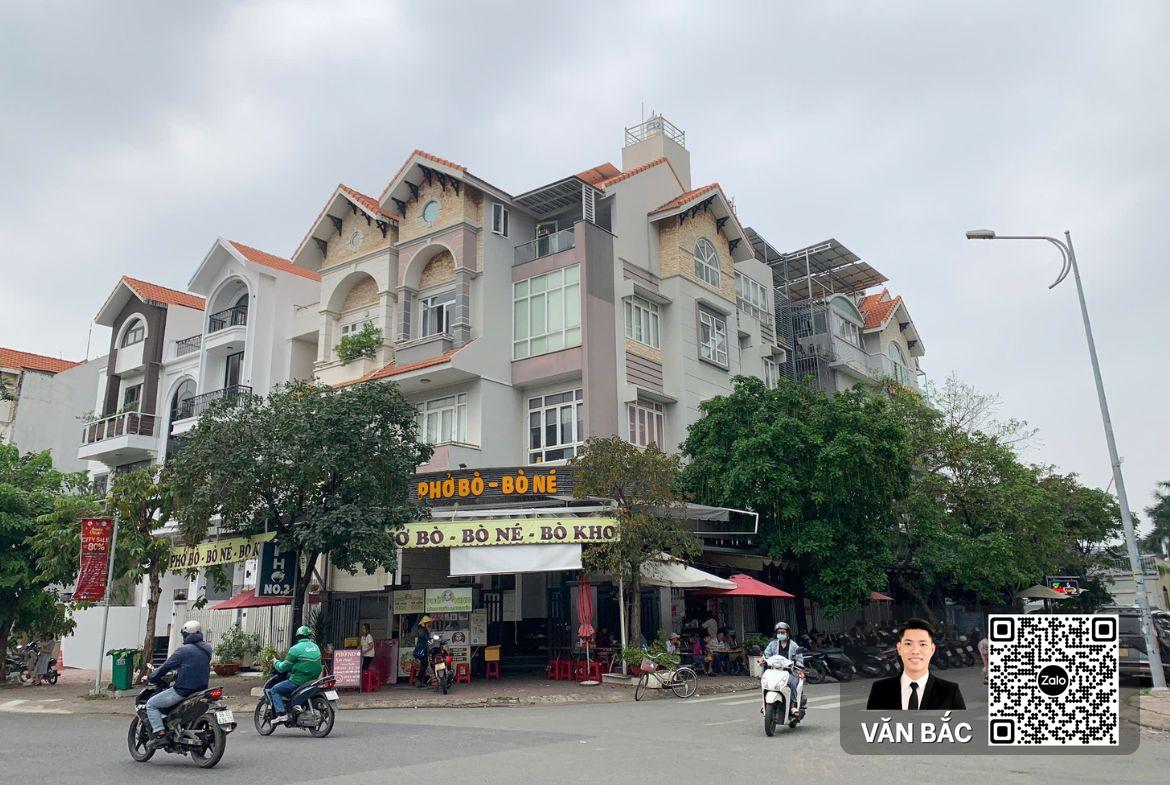 biet-thu-2-mat-tien-him-lam-kenh-te-q7-vi-tri-vang-so-2-duong-d1-dt-125x20m-ham-4-lau-thang-may-gia-100-tỷ (1)