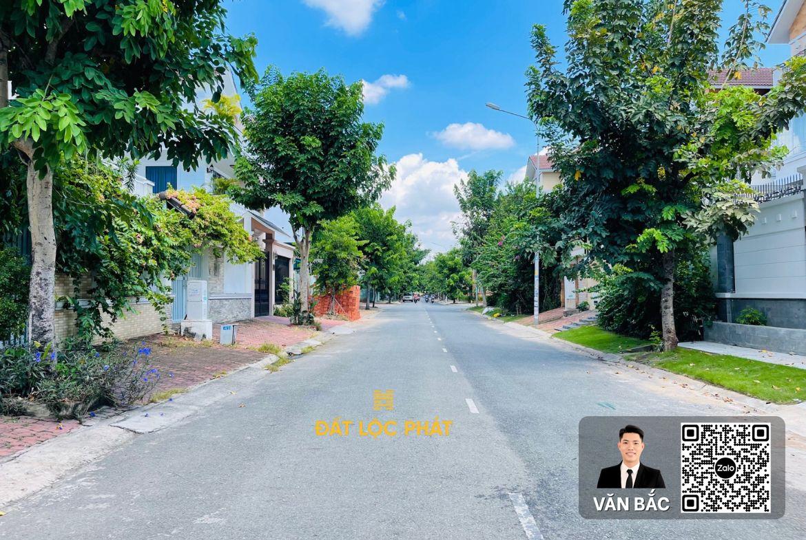 biet-thu-don-lap-155-duong-so-8-nam-phu-villas-quan-7-huong-nam-gia-40-ty-thue-50-trieu (9)