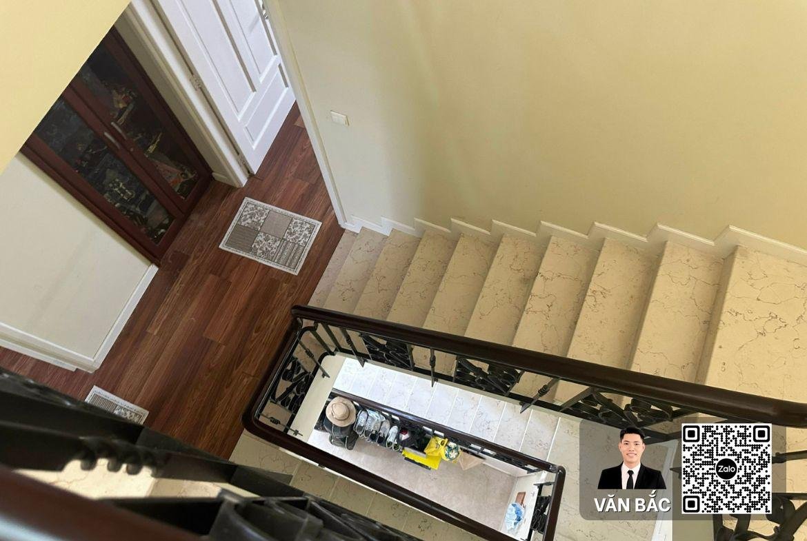 biet-thu-goc-2-mat-tien-b2-21-mỹ-thai-3-phu-mỹ-hung-san-vuon-rong-dt-12x20m-3-tang-gia-68-tỷ (6)