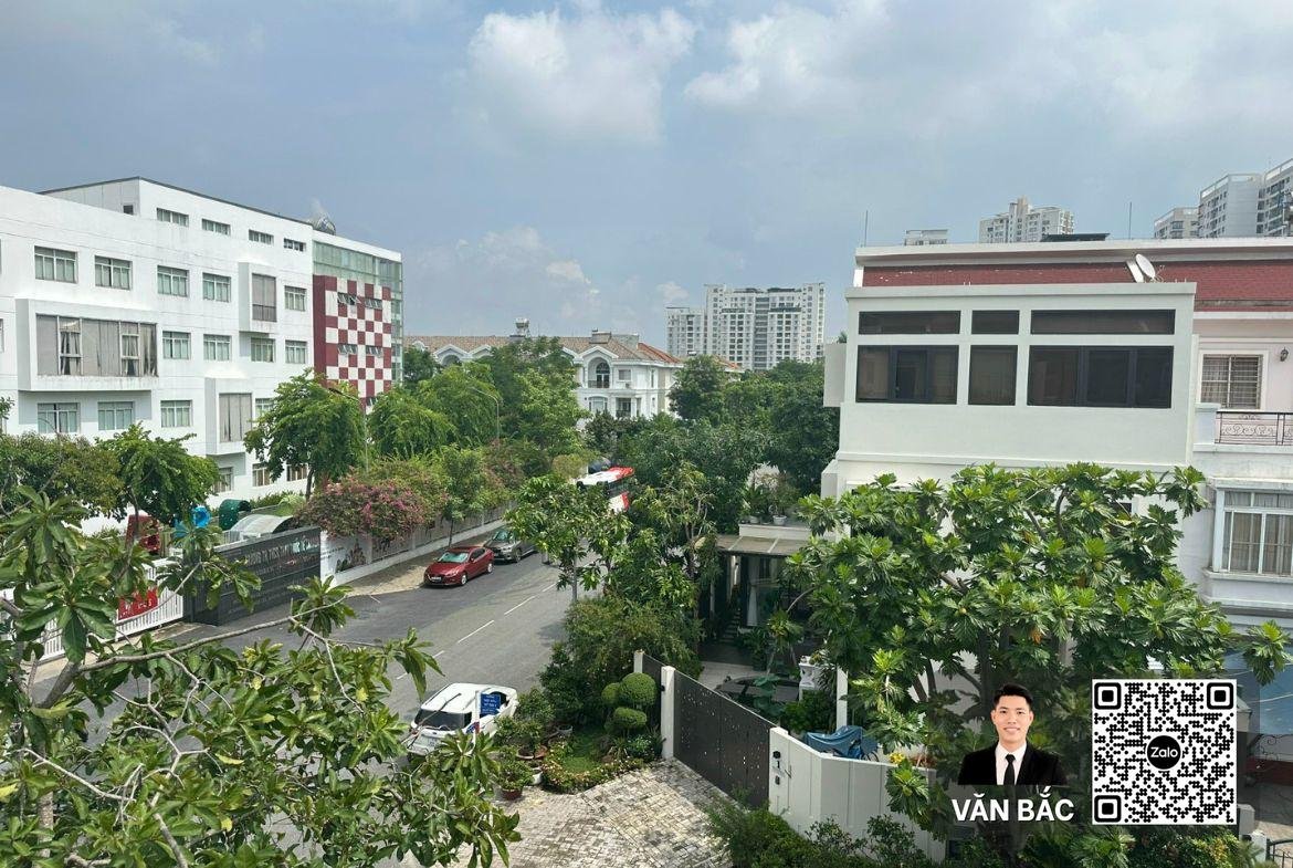 biet-thu-goc-2-mat-tien-b2-21-mỹ-thai-3-phu-mỹ-hung-san-vuon-rong-dt-12x20m-3-tang-gia-68-tỷ (7)