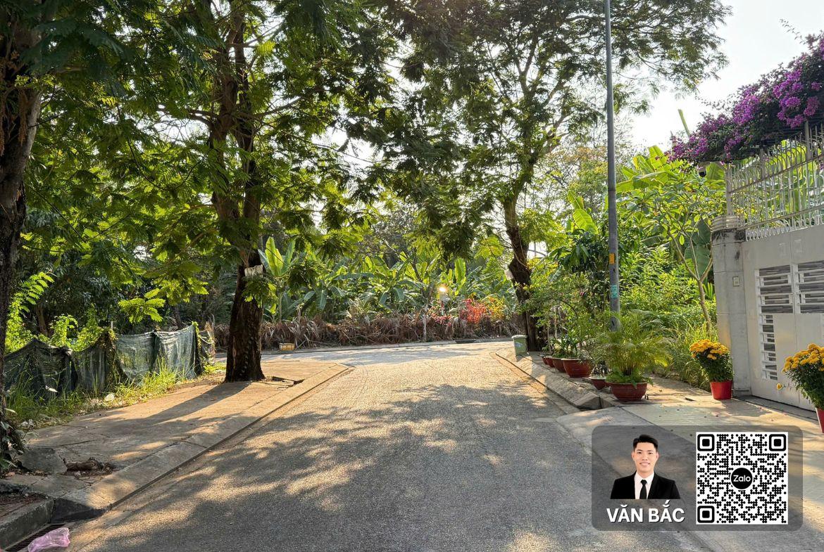 biet-thu-sadeco-phuoc-kien-a-4-duong-so-3-dt-12x30m²-2-laust-gia-re-329-tỷ (2)