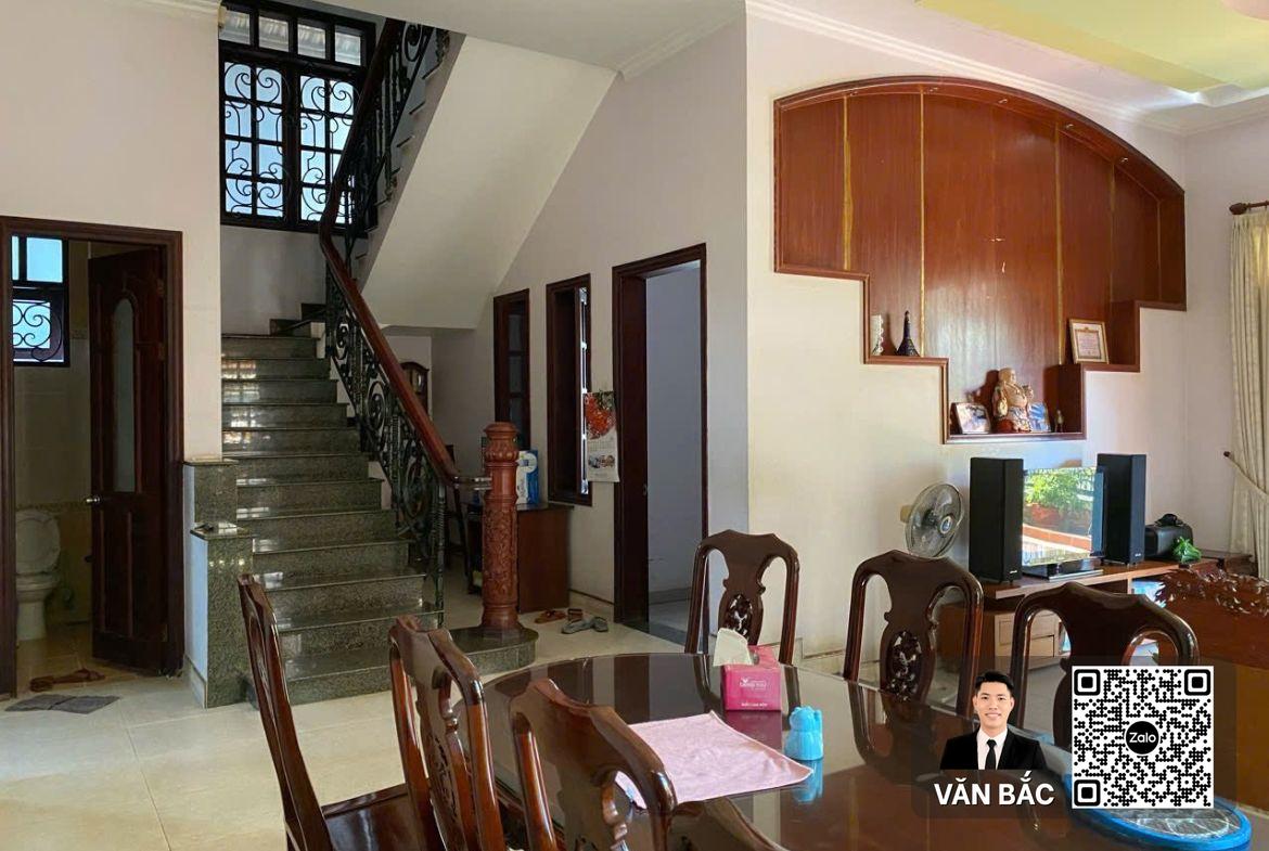 biet-thu-san-vuon-9-duong-so-45-binh-thuan-quan-7-dien-tich-15-7x20m-330m²-gia-35-tỷ (4)