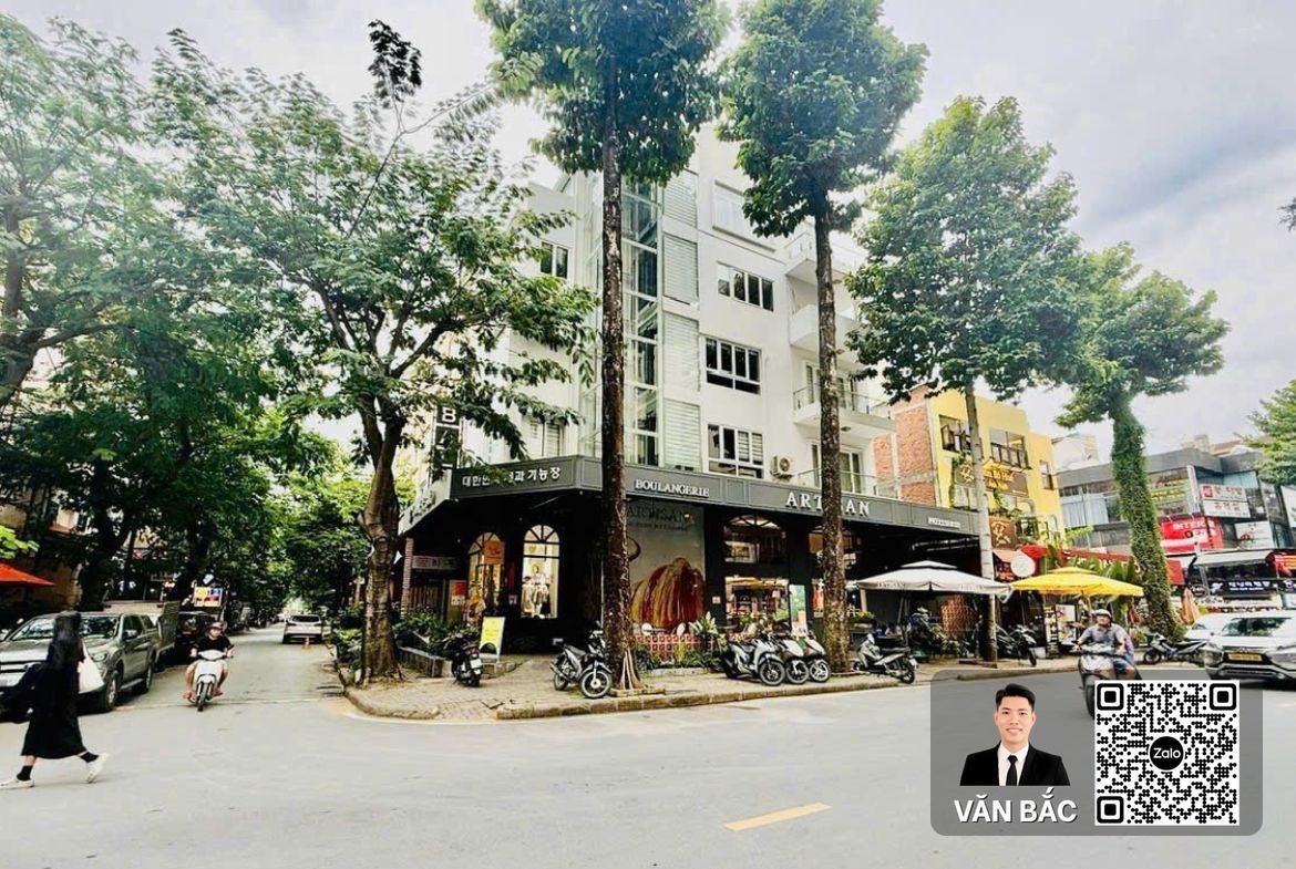 can-goc-2-mat-tien-r1-73-hung-phuoc-3-pham-van-nghi-phu-mỹ-hung-5-lau-dt-11×18-5m-gia-90-tỷ (1)