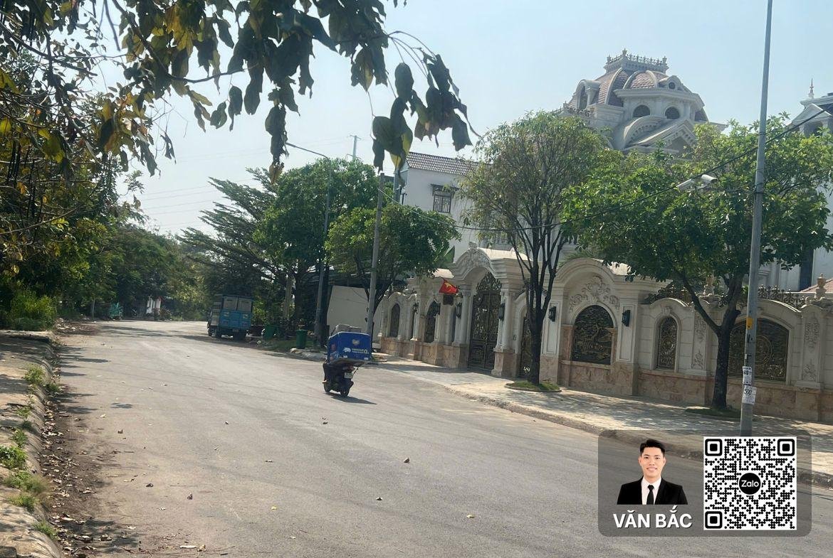 cap-nen-biet-thu-lien-ke-thua-1244-duong-le-thi-rieng-kdc-phu-nhuan-q12-huong-nam-so-hong-rieng-gia-11-6-tỷ-nen (4)