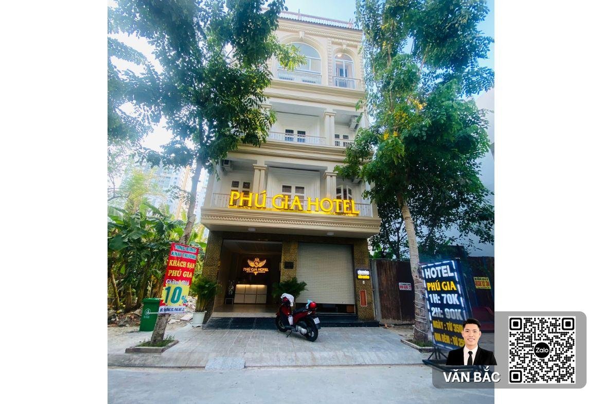 khach-san-36-duong-2c-kdc-cong-ich-q4-quan-7-24-phong-hdt-66tr-thang-gia-28-5-tỷ-dt-7x19m-ham-4-lau (1)