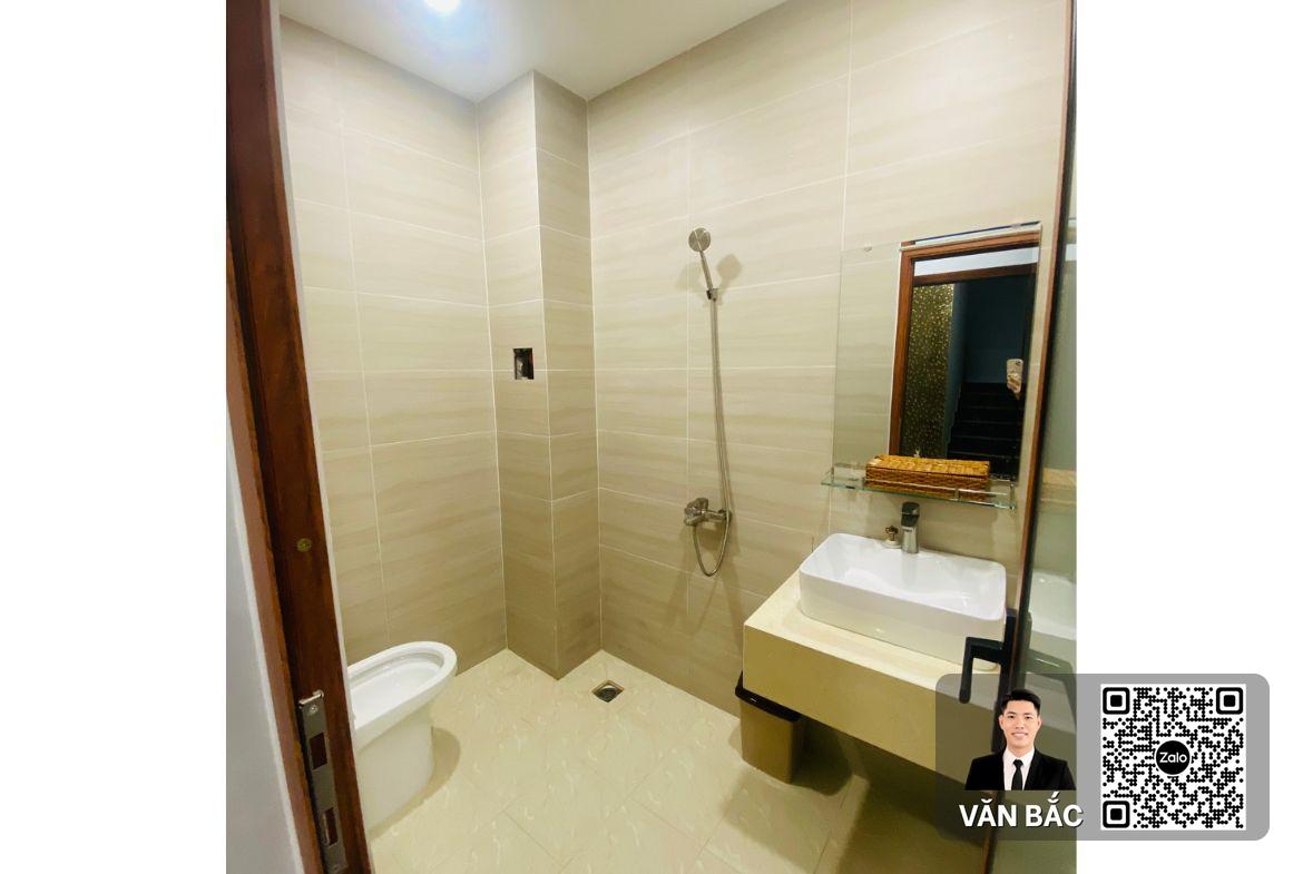 khach-san-36-duong-2c-kdc-cong-ich-q4-quan-7-24-phong-hdt-66tr-thang-gia-28-5-ty-dt-7x19m-ham-4-lau (13)