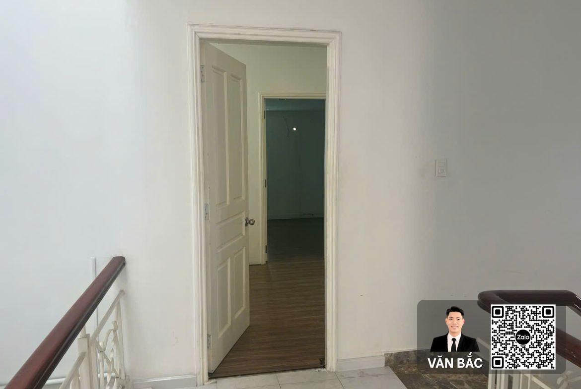 nha-mat-tien-61-phan-khiem-ich-hung-gia-4-phu-my-hung-tret-lung-3-tangdt-6×18-5m-gia-40-ty (13)